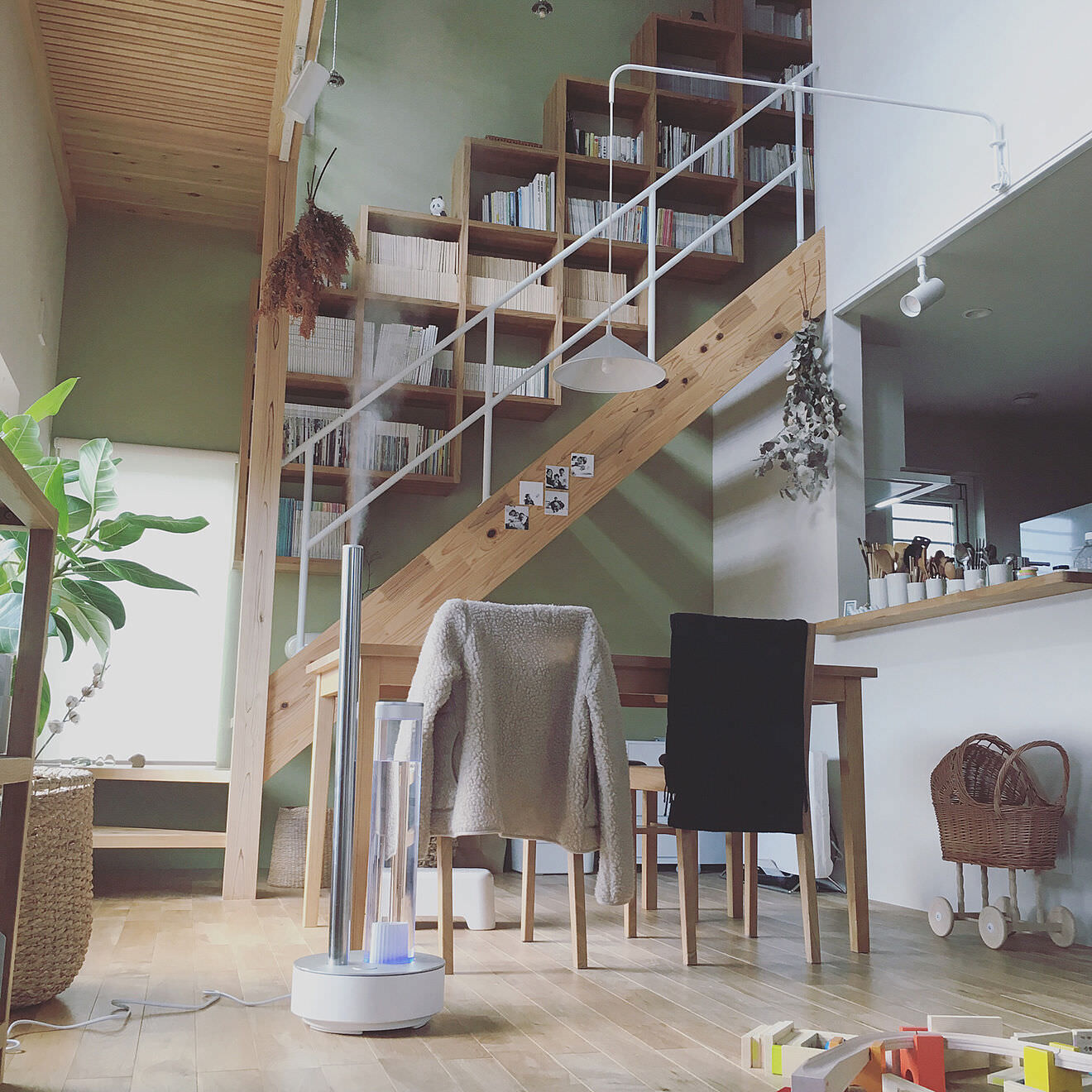 ROOMCLIP LIVING – cado