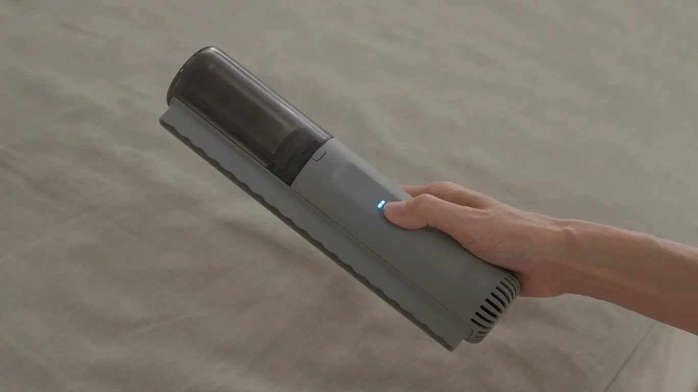 片手で持てるコードレスのFOEHN Cleaner